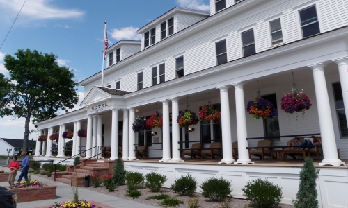 Sacajawea Hotel in Three Forks