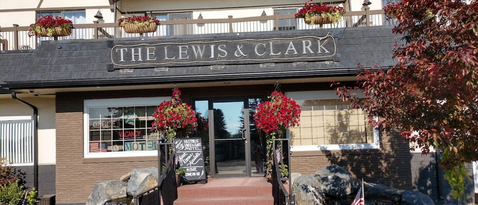 Offering personal hospitality & attentive service of a B&B, with the comfort & privacy of a hotel, enjoy upgraded rooms, WiFi, afternoon tea, beer, wine & snacks.