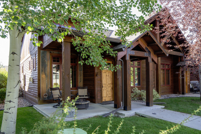 Mountain Home Vacation Rentals — Bozeman, MT