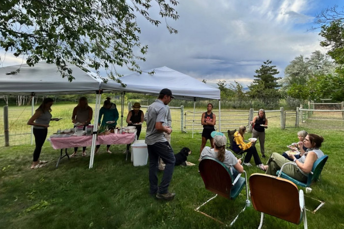 Montana Llama Guides — , 