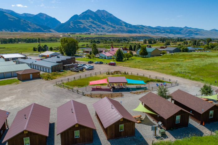Emigrant Cabins — Emigrant, MT