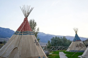 Yellowstone Tipis - 2023 Award for Best Glamping