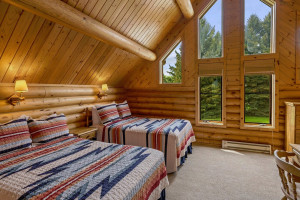 El Western Cabins & Lodges | in Ennis MT