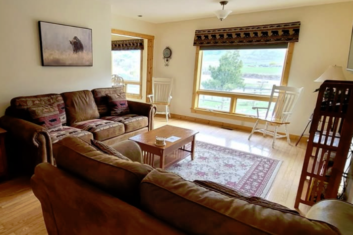 Yellowstone Basin Inn — Gardiner, MT