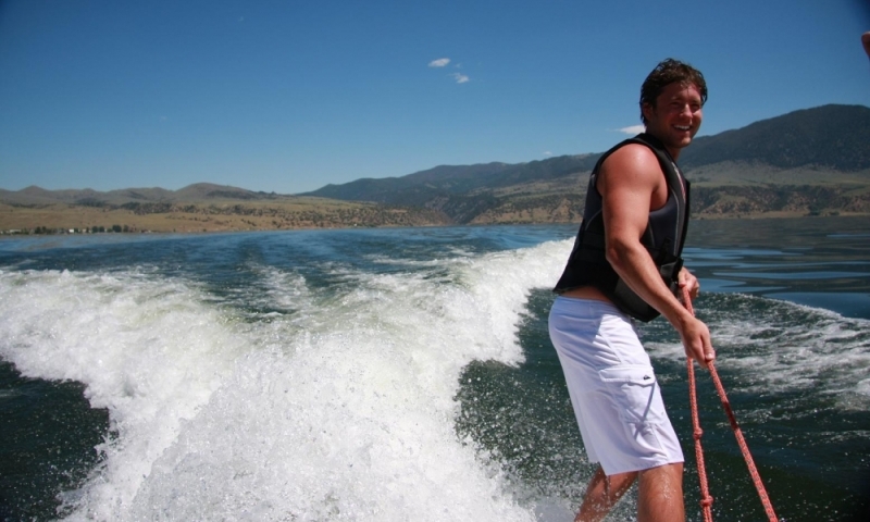 Lake Surfing Ennis Lake