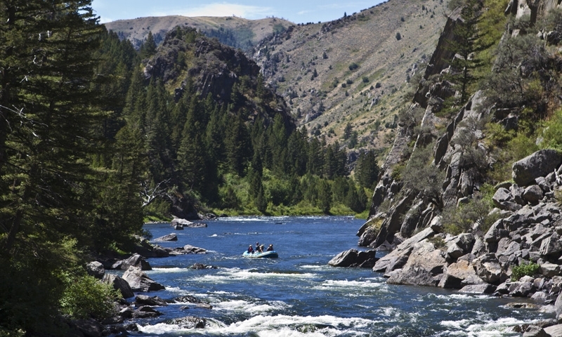 Beartrap Canyon Rafting